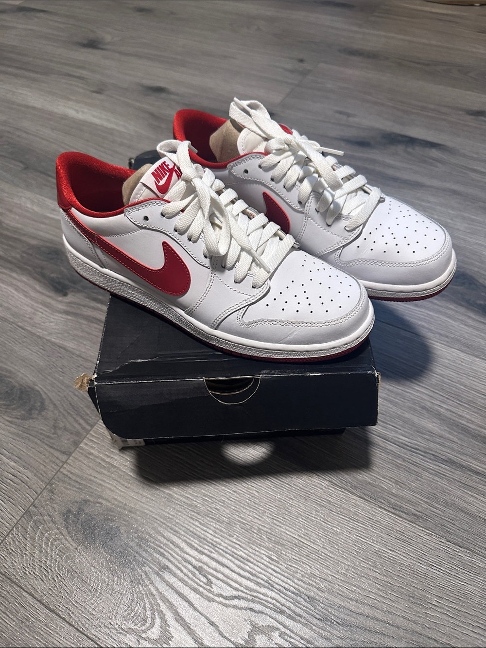 AJ1 Retro Low OG White Varsity Red